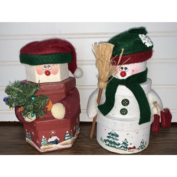 Mini Box Figure Santa & Snowman Gift Boxes Christmas Decor Lights Wreath Broom - Picture 1 of 5